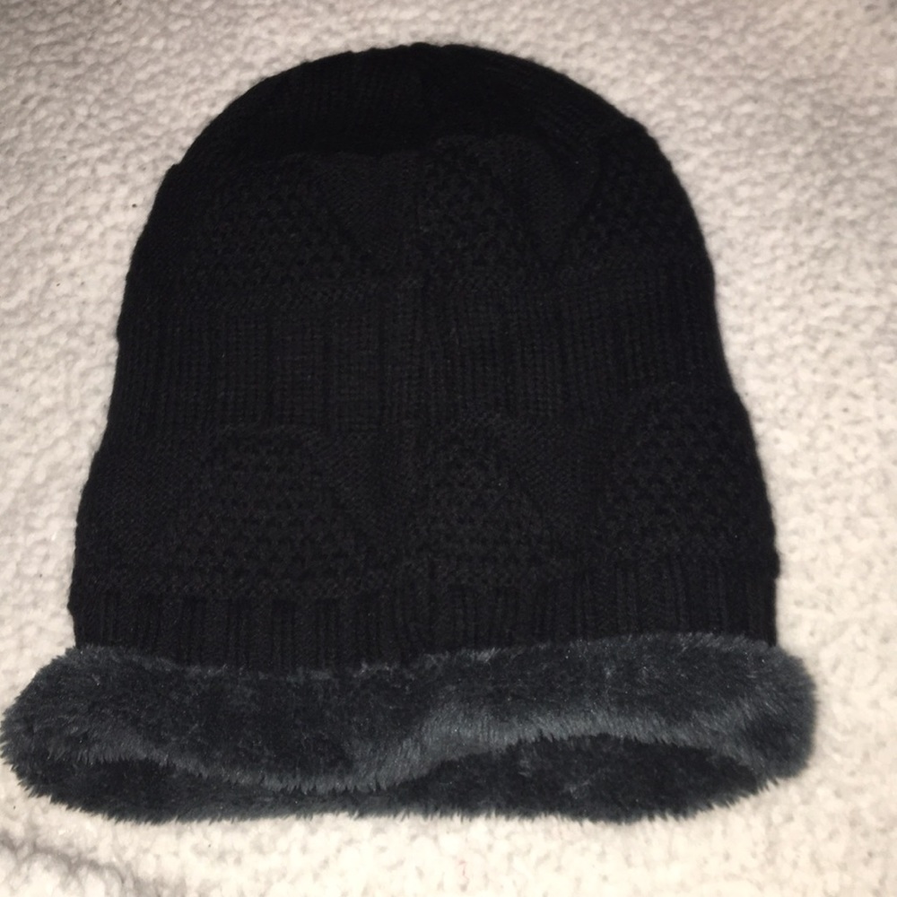 Beanie - Picture 3 of 3